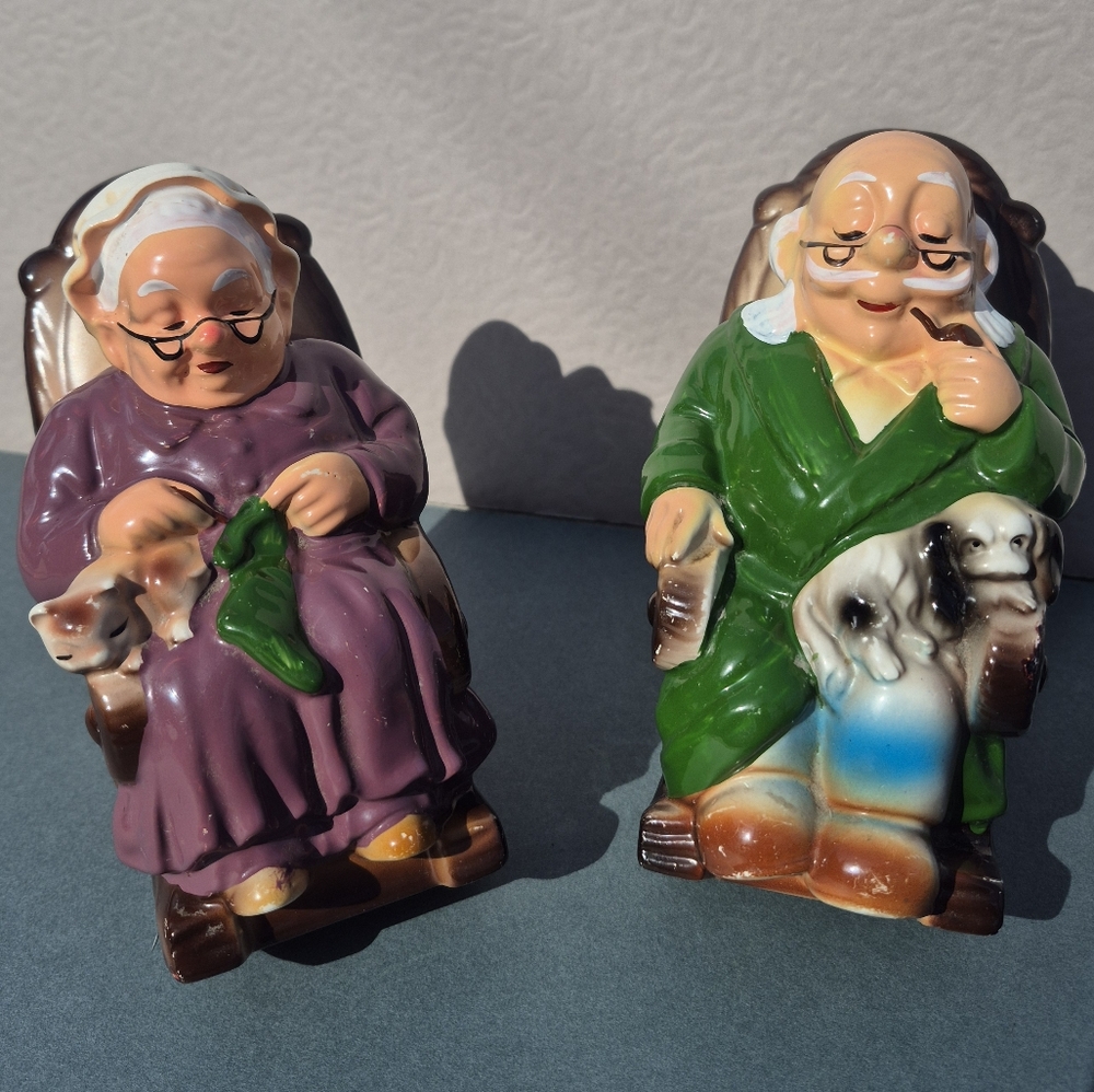 Vintage Ceramic Retirement Fund Grandma and Grandpa Banks - Elderly Couple